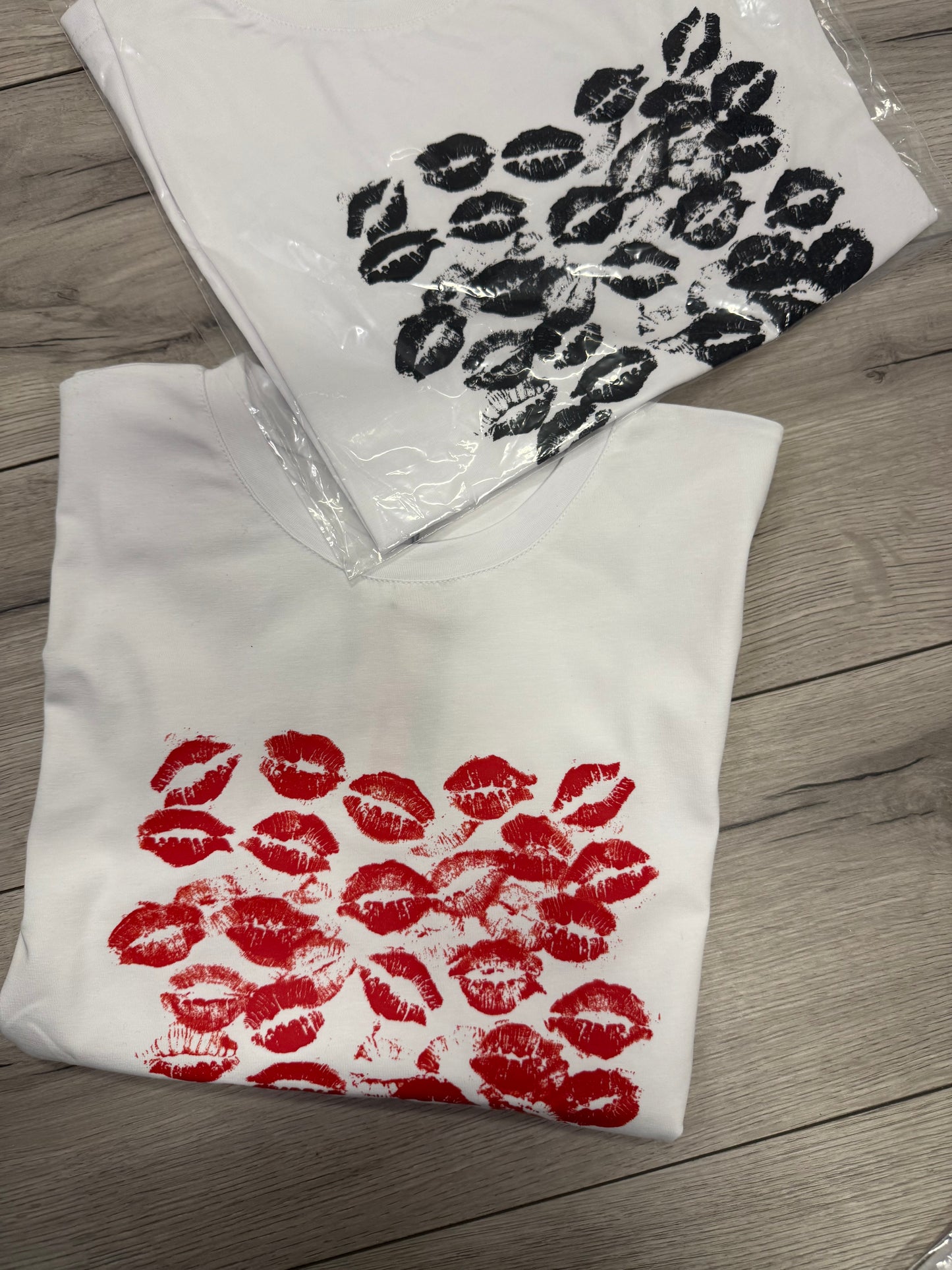 T-shirt usta