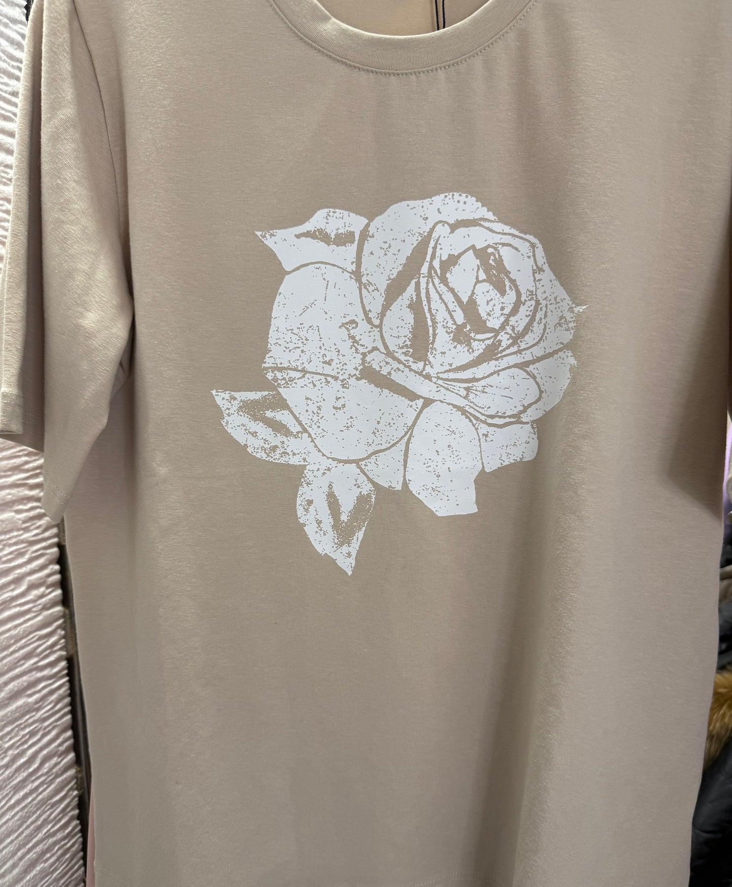 T-shirt róża