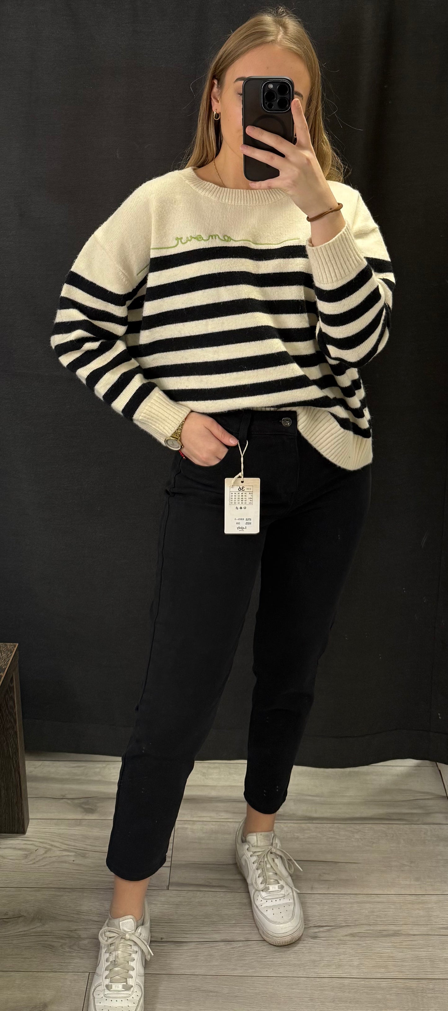 Spodnie jeansowe zwężana nogawka