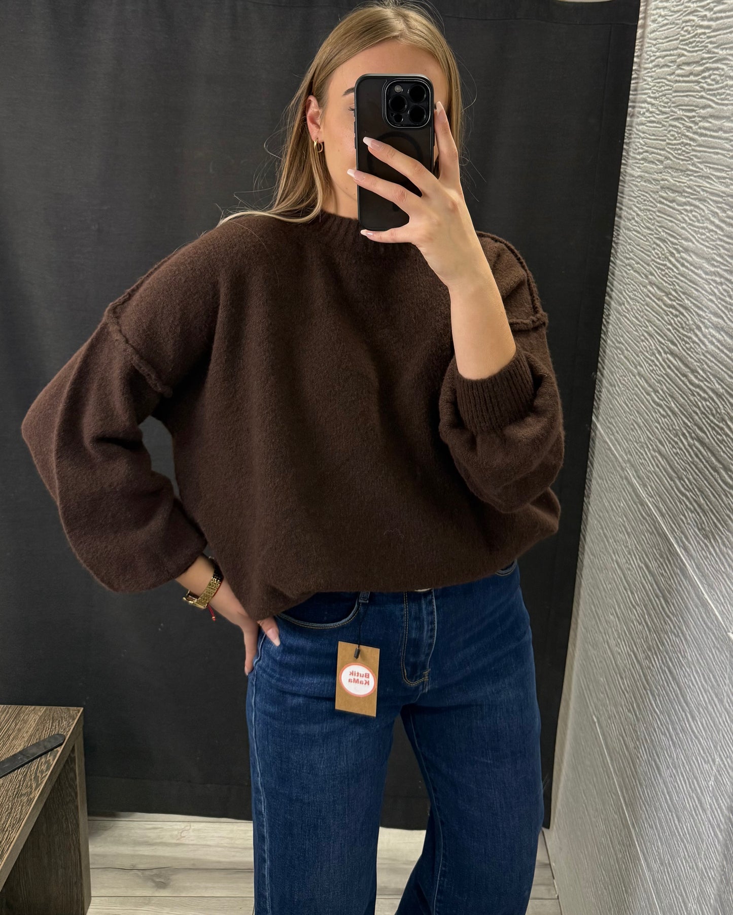 Sweter o kroju oversize