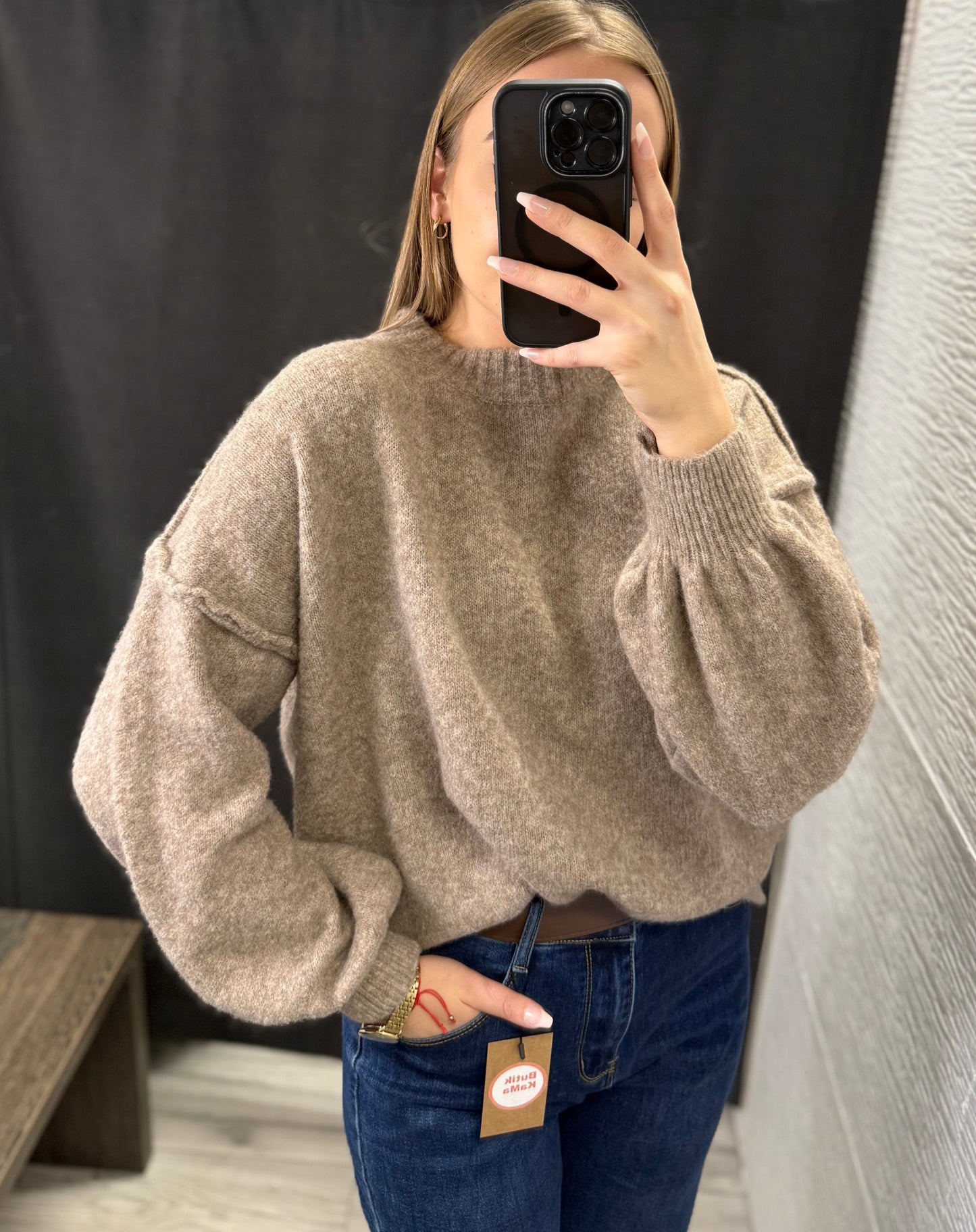 Sweter o kroju oversize