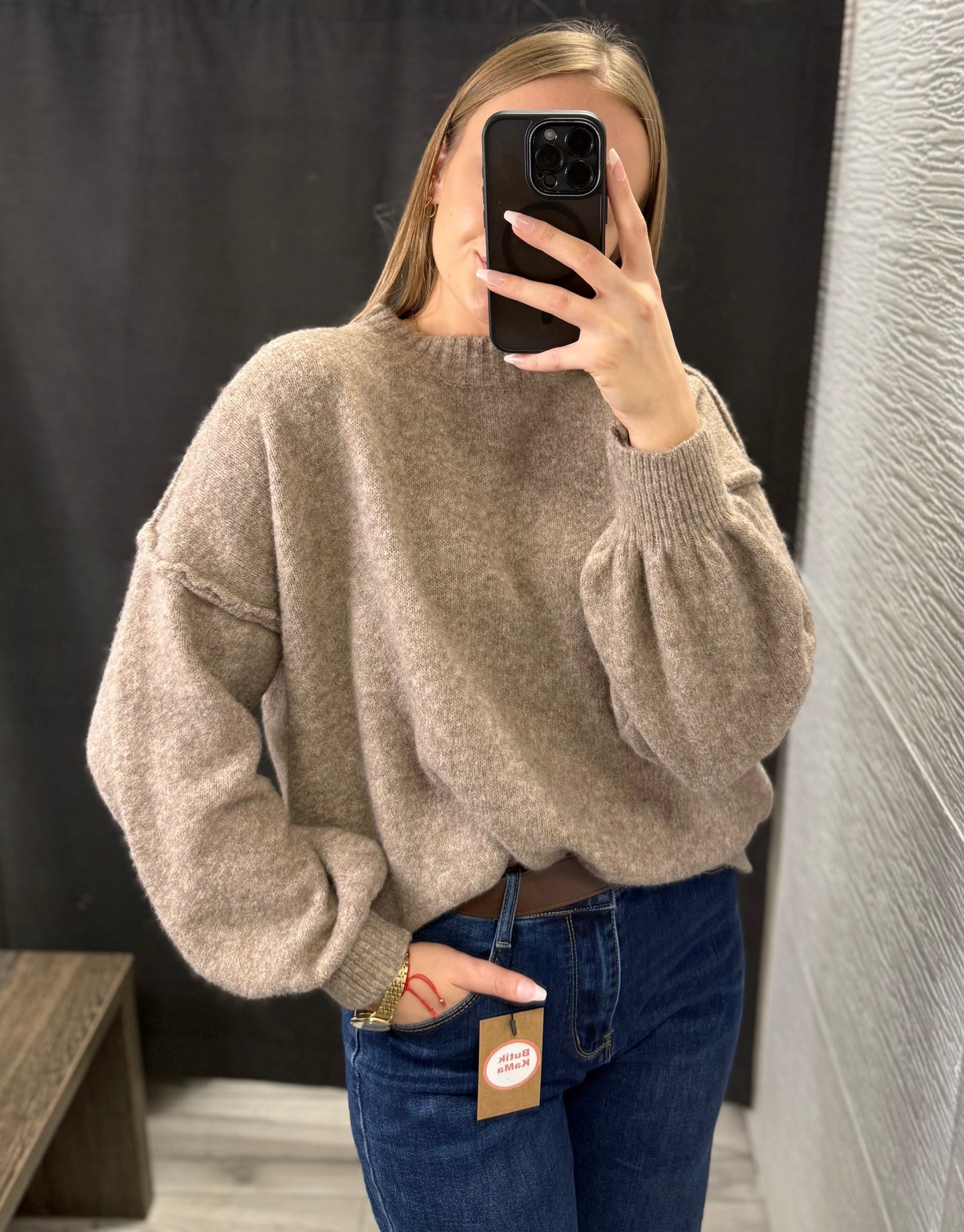 Sweter o kroju oversize