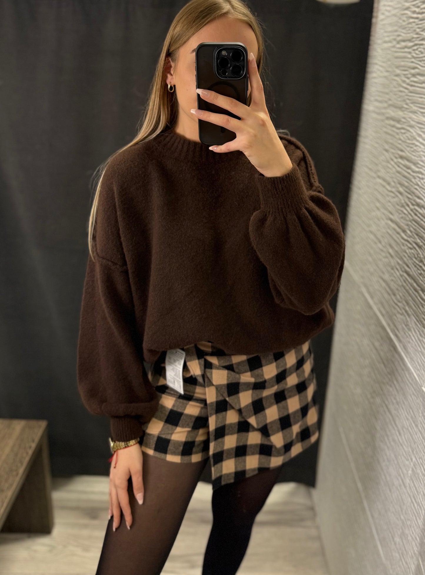 Sweter o kroju oversize