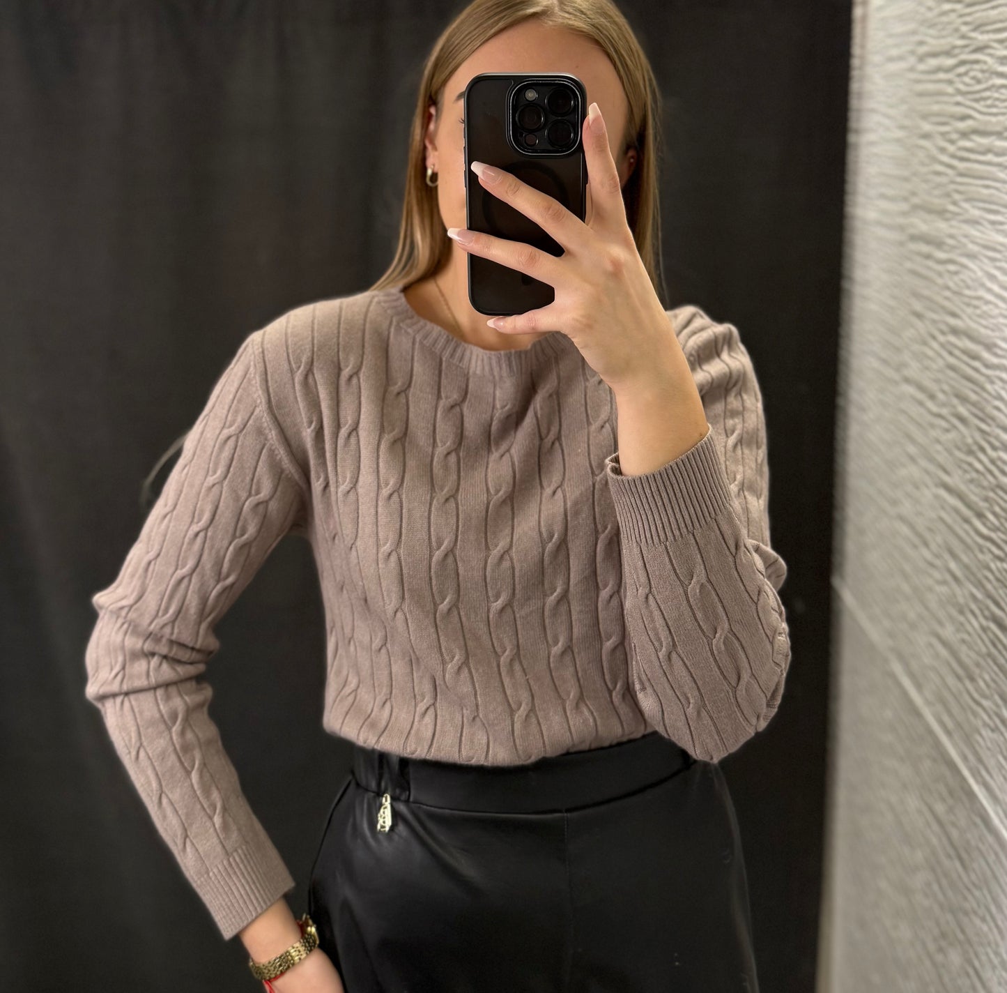 Sweter warkocz