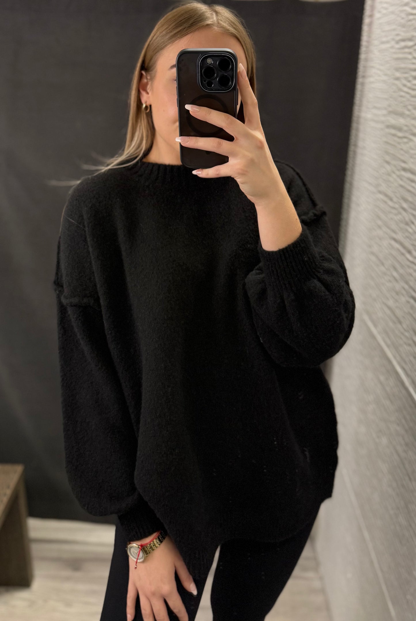 Sweter o kroju oversize