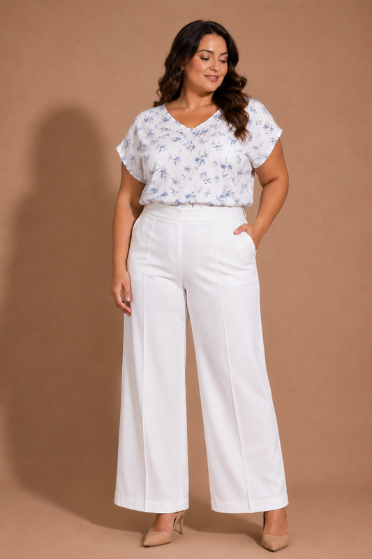 Bluzka plus size w kwiaty o luźnym kroju