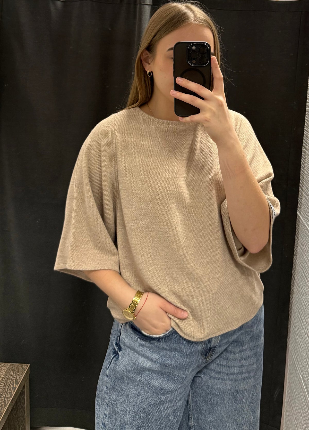 Sweterkowy t-shirt z luźnymi rękawami
