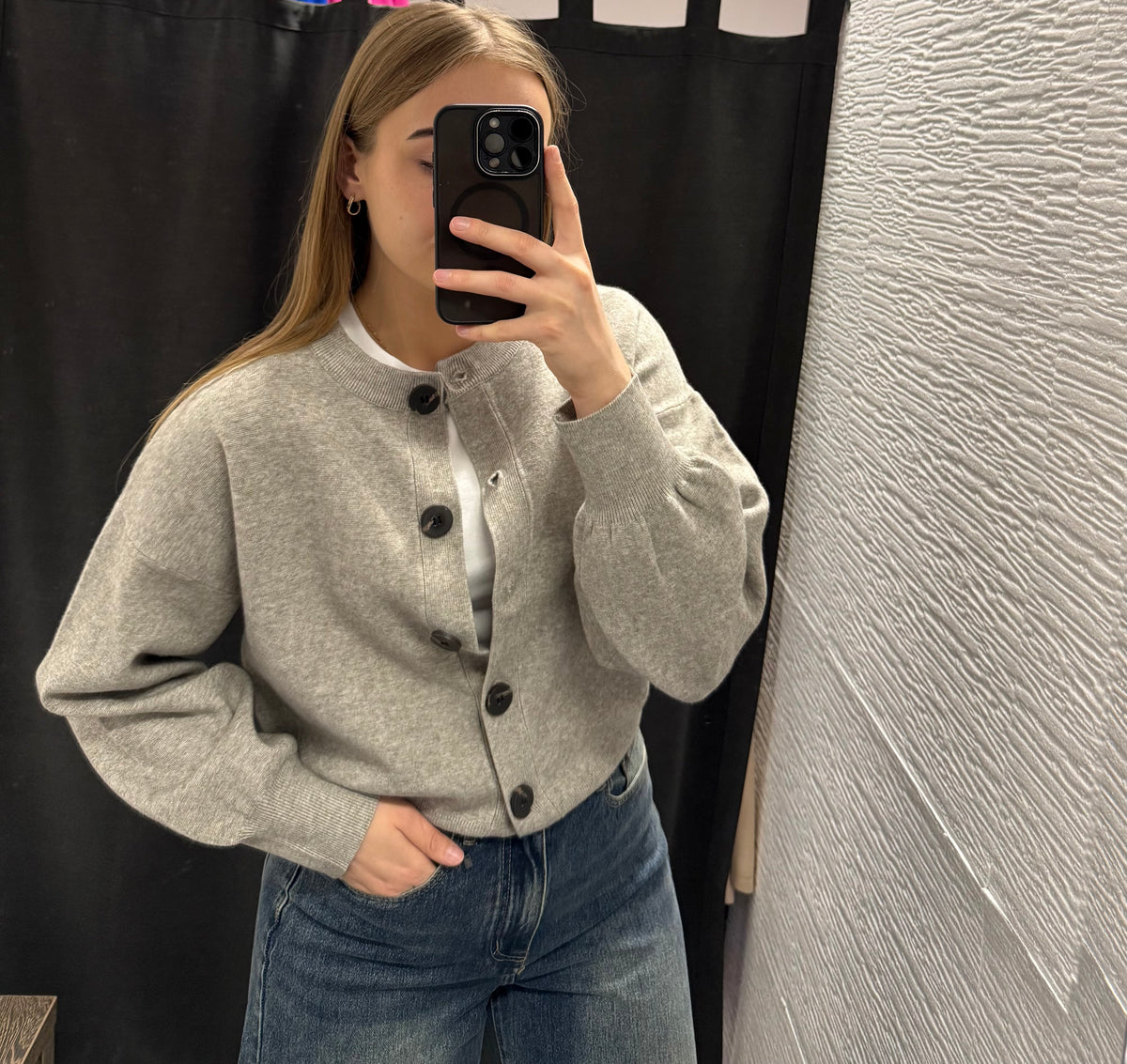 Sweter kardigan z bufiastymi rękawami i okrągłym dekoltem