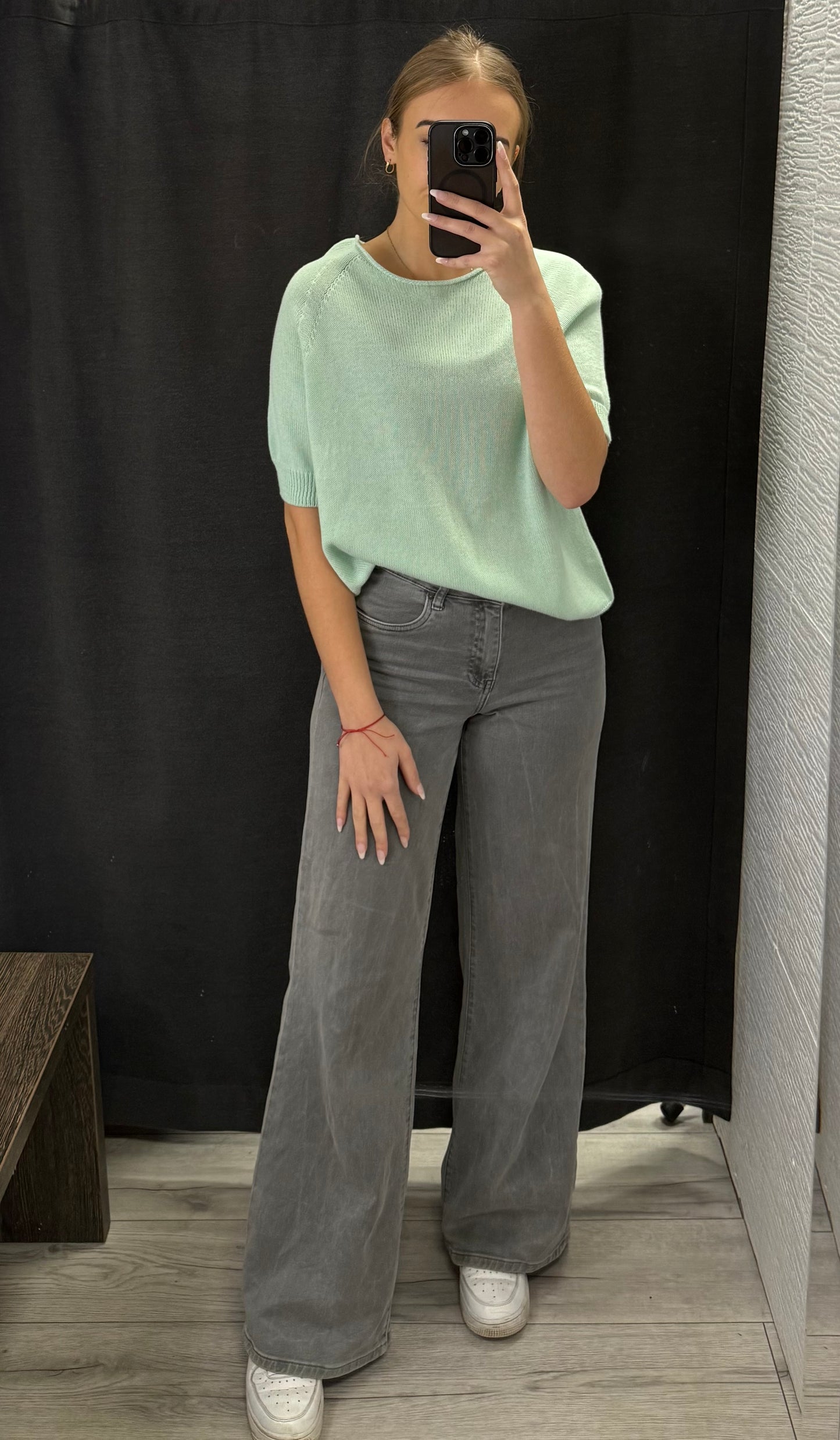 Lekki sweter z krótkim rękawem