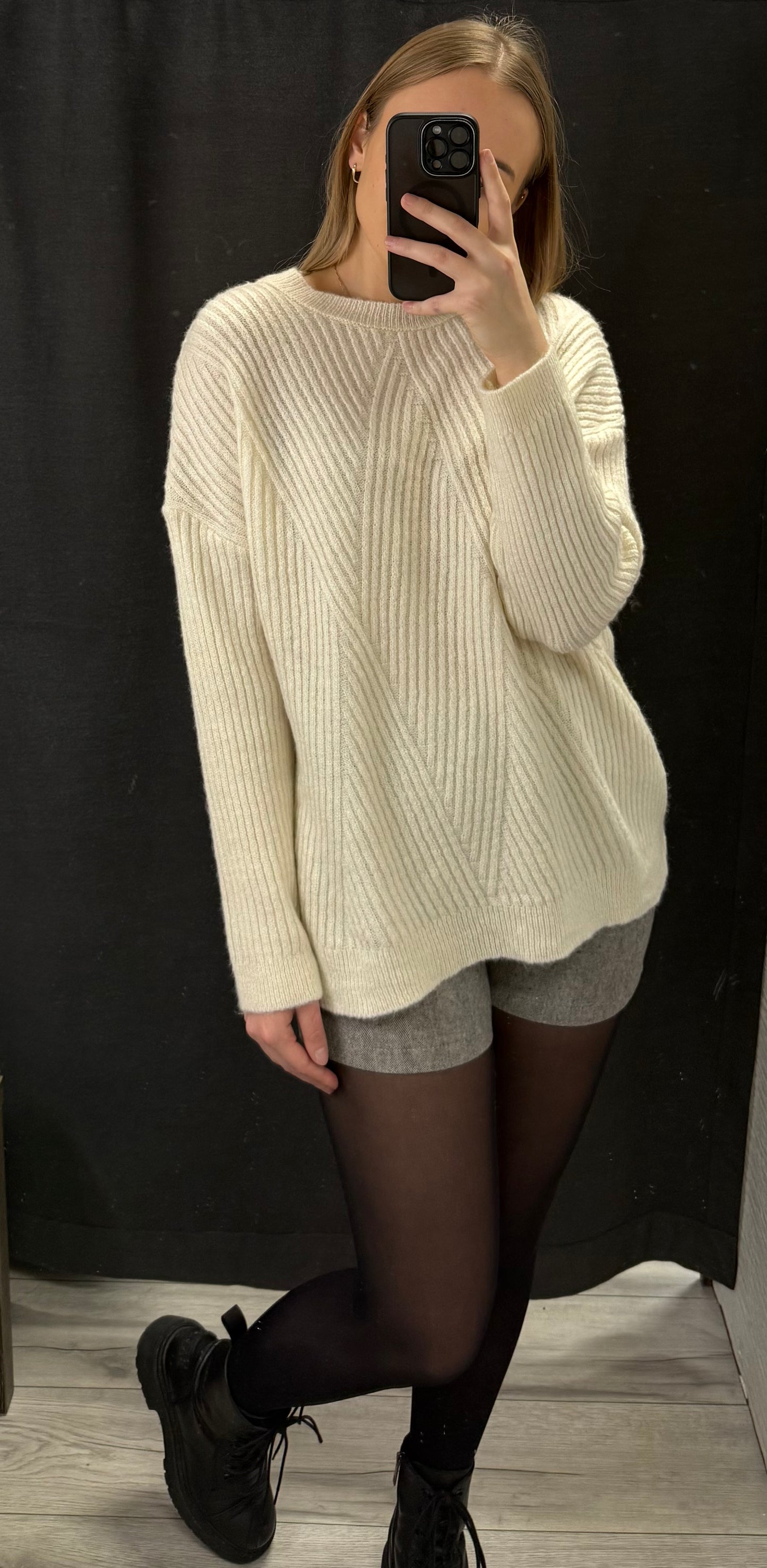 Sweter BASIC LINE