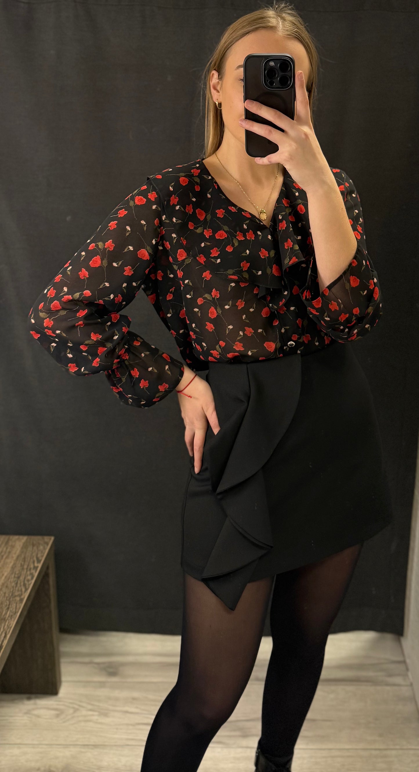 Koszula rozpinana z żabotem