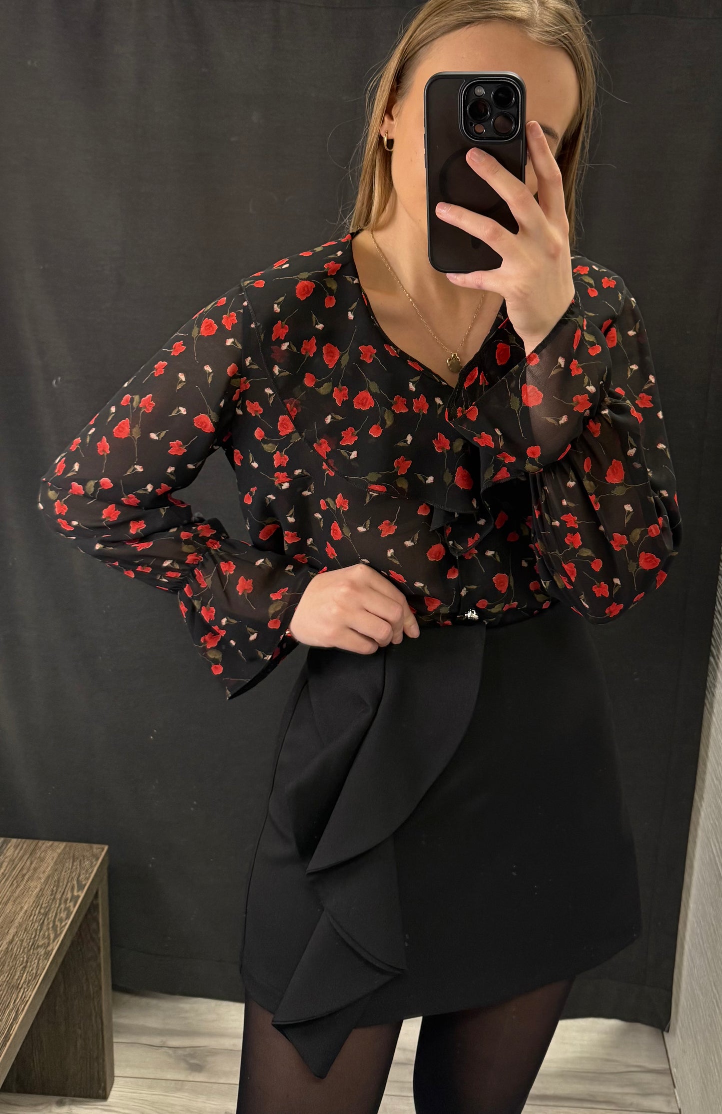 Koszula rozpinana z żabotem