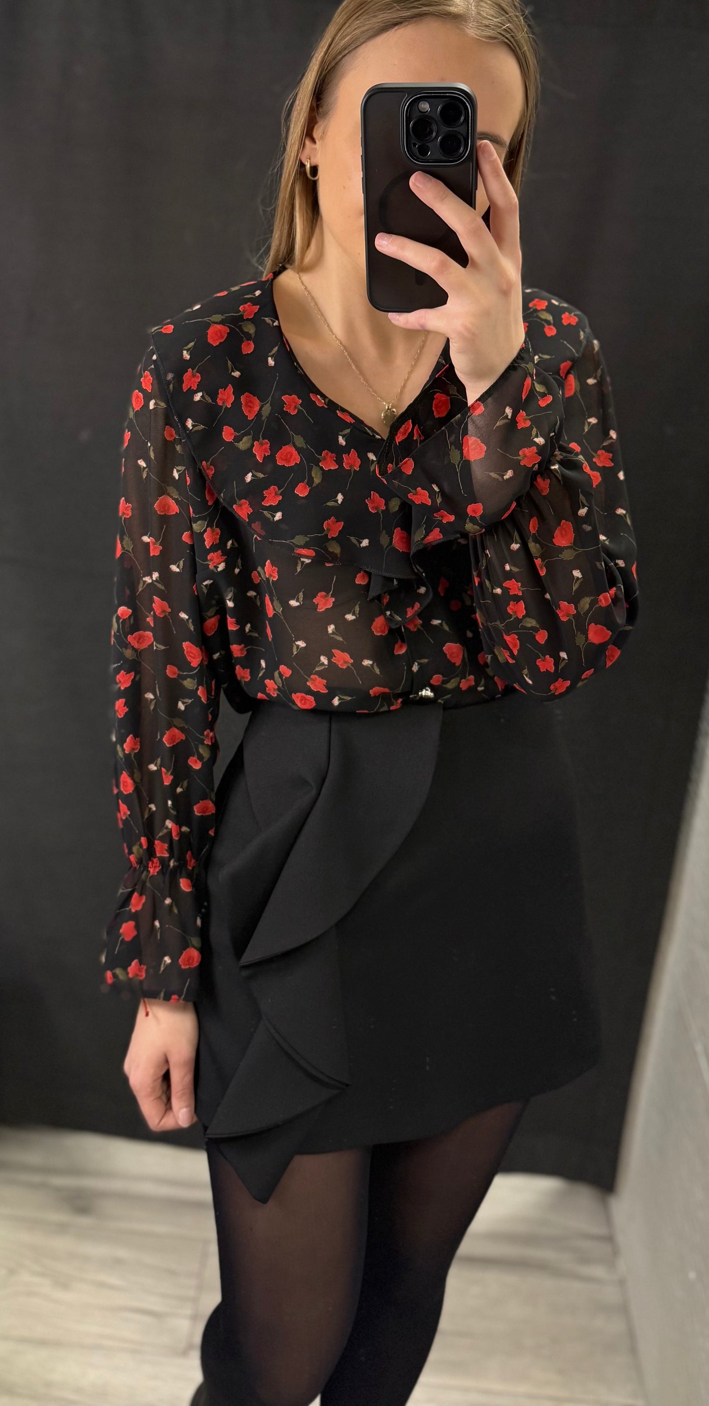 Koszula rozpinana z żabotem