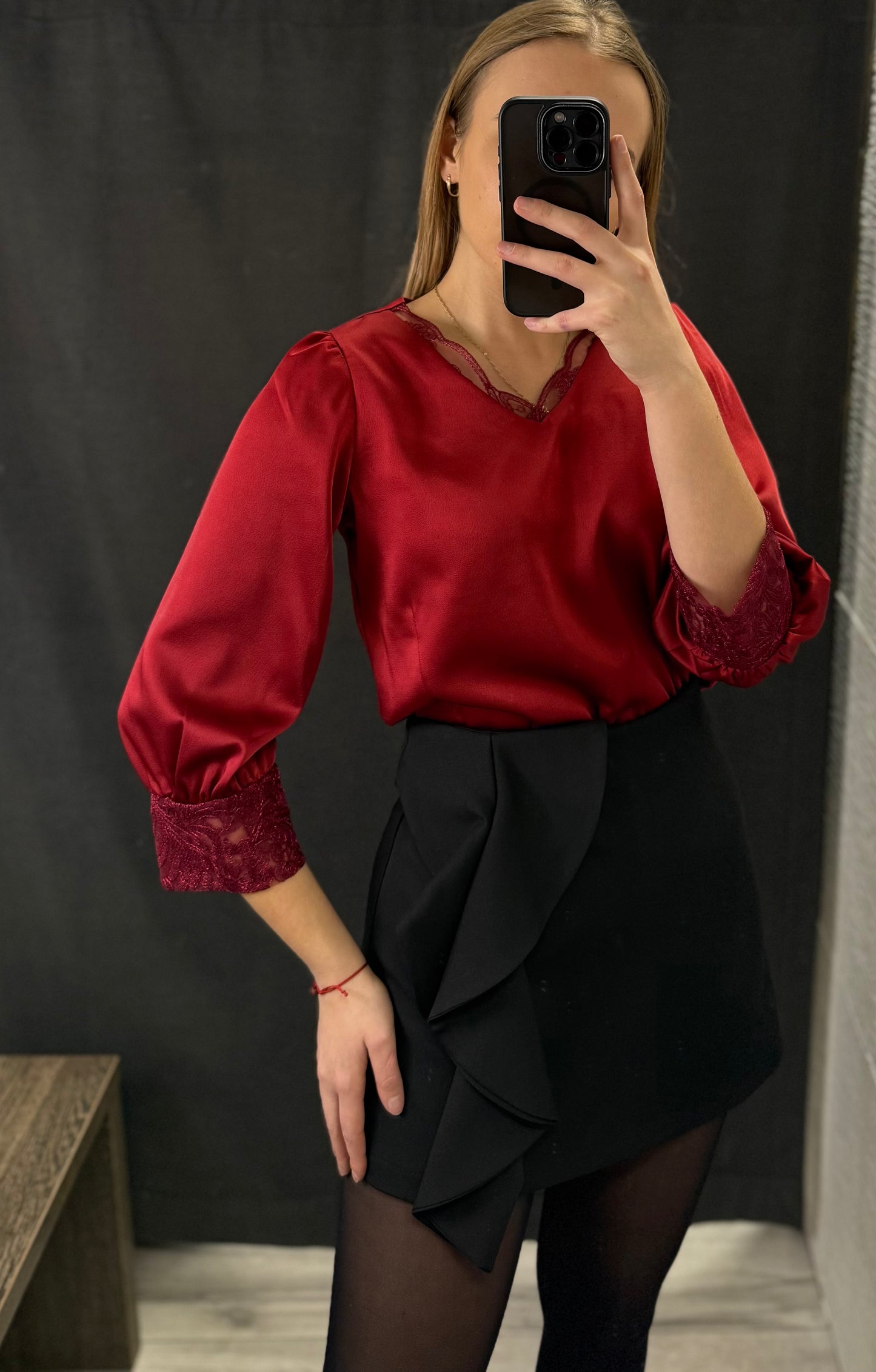 Bluzka bordowa z koronką