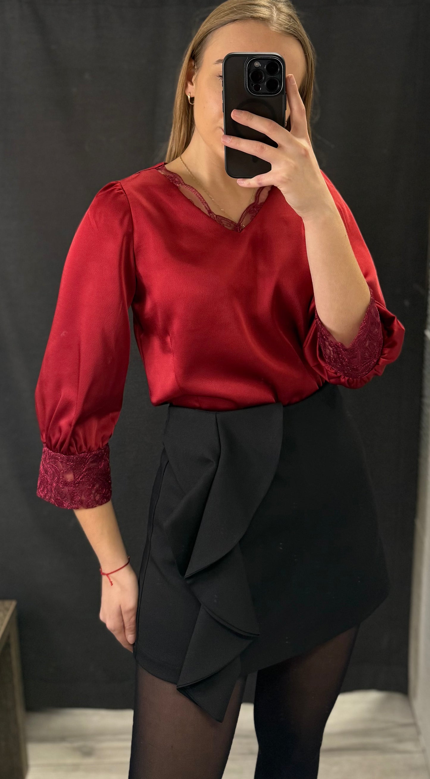 Bluzka bordowa z koronką