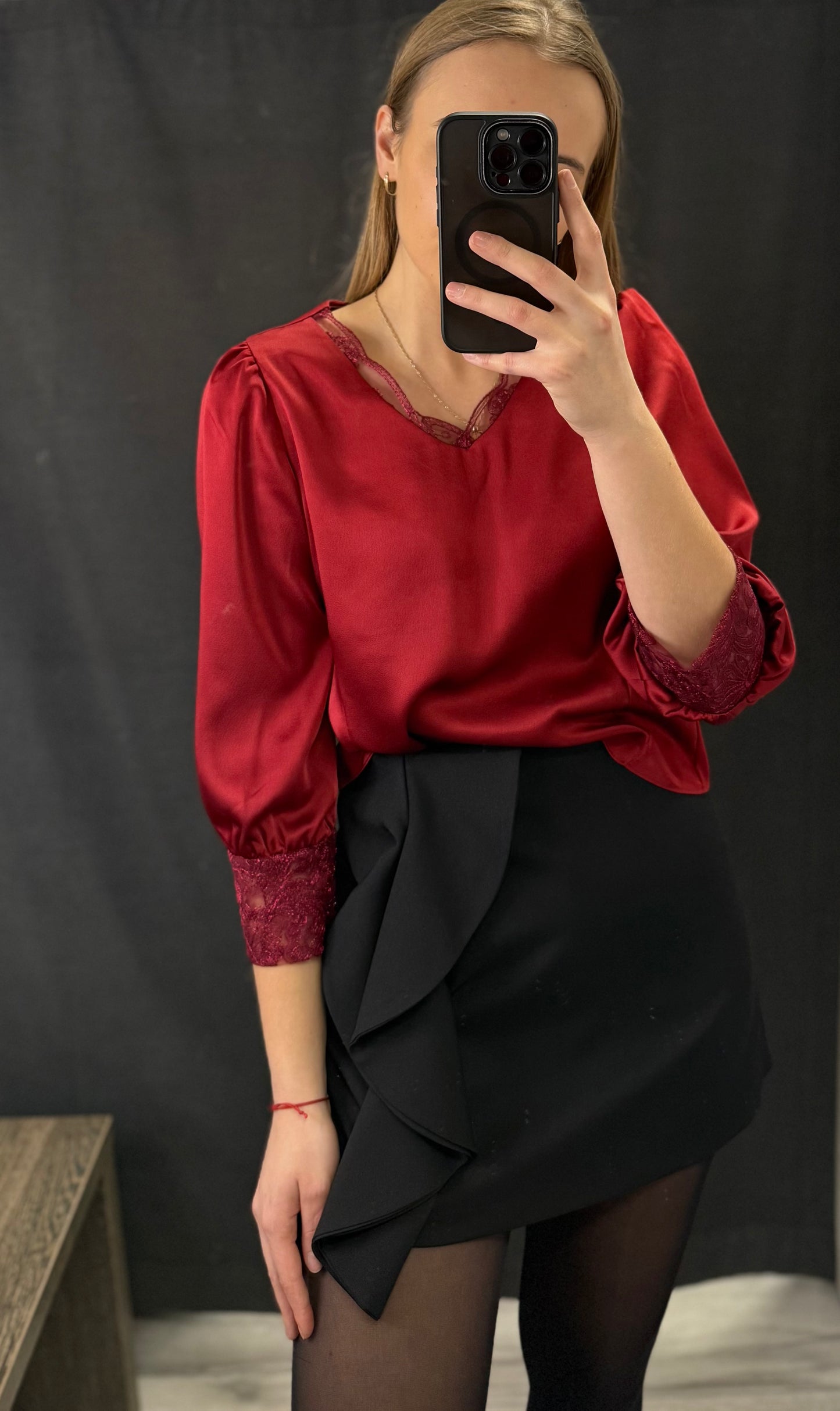 Bluzka bordowa z koronką