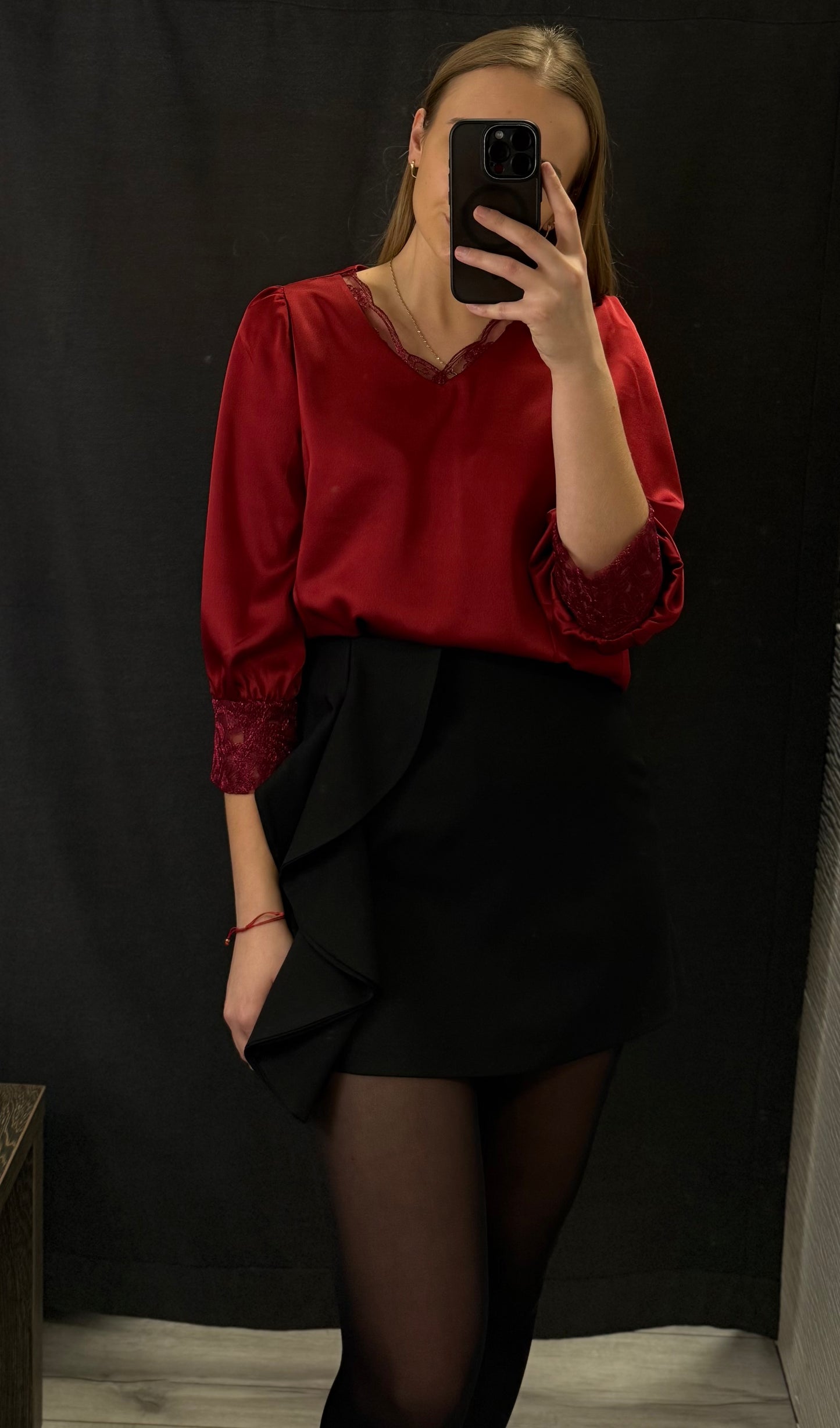 Bluzka bordowa z koronką