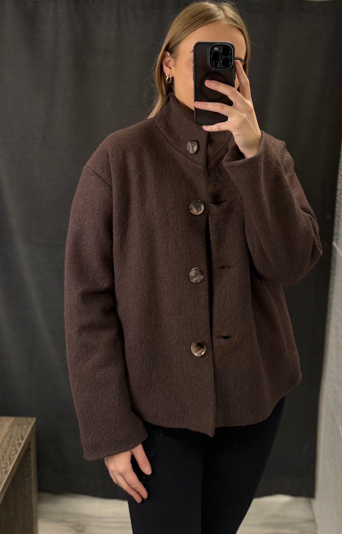 Płaszcz z kołnierzem- wełniany, ocieplany