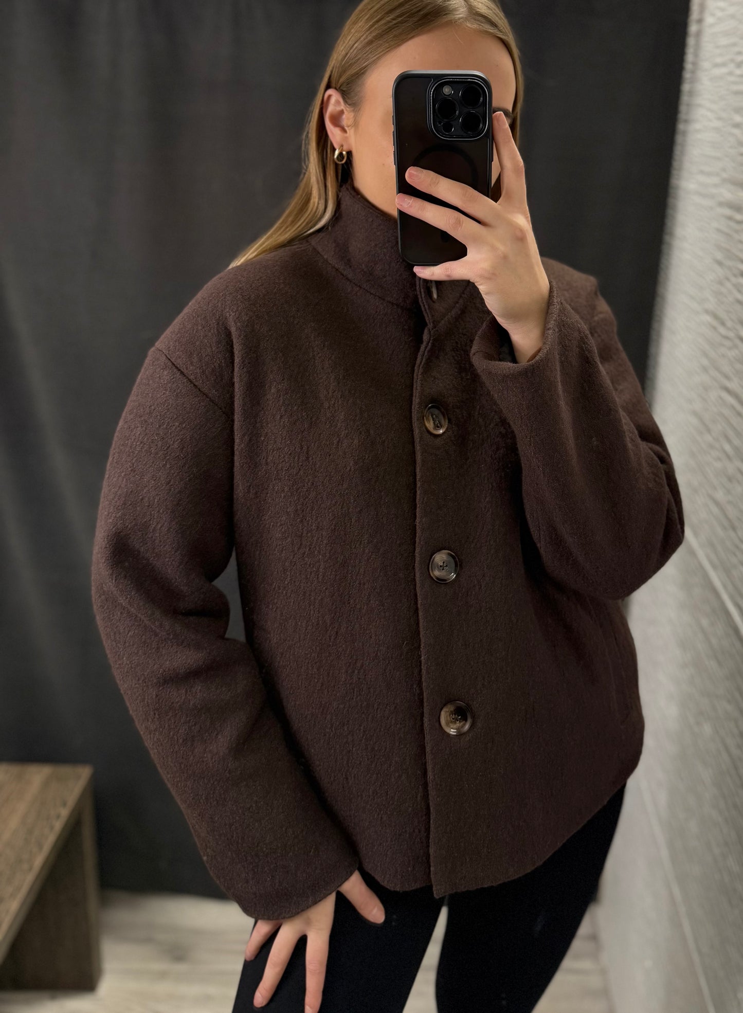 Płaszcz z kołnierzem- wełniany, ocieplany