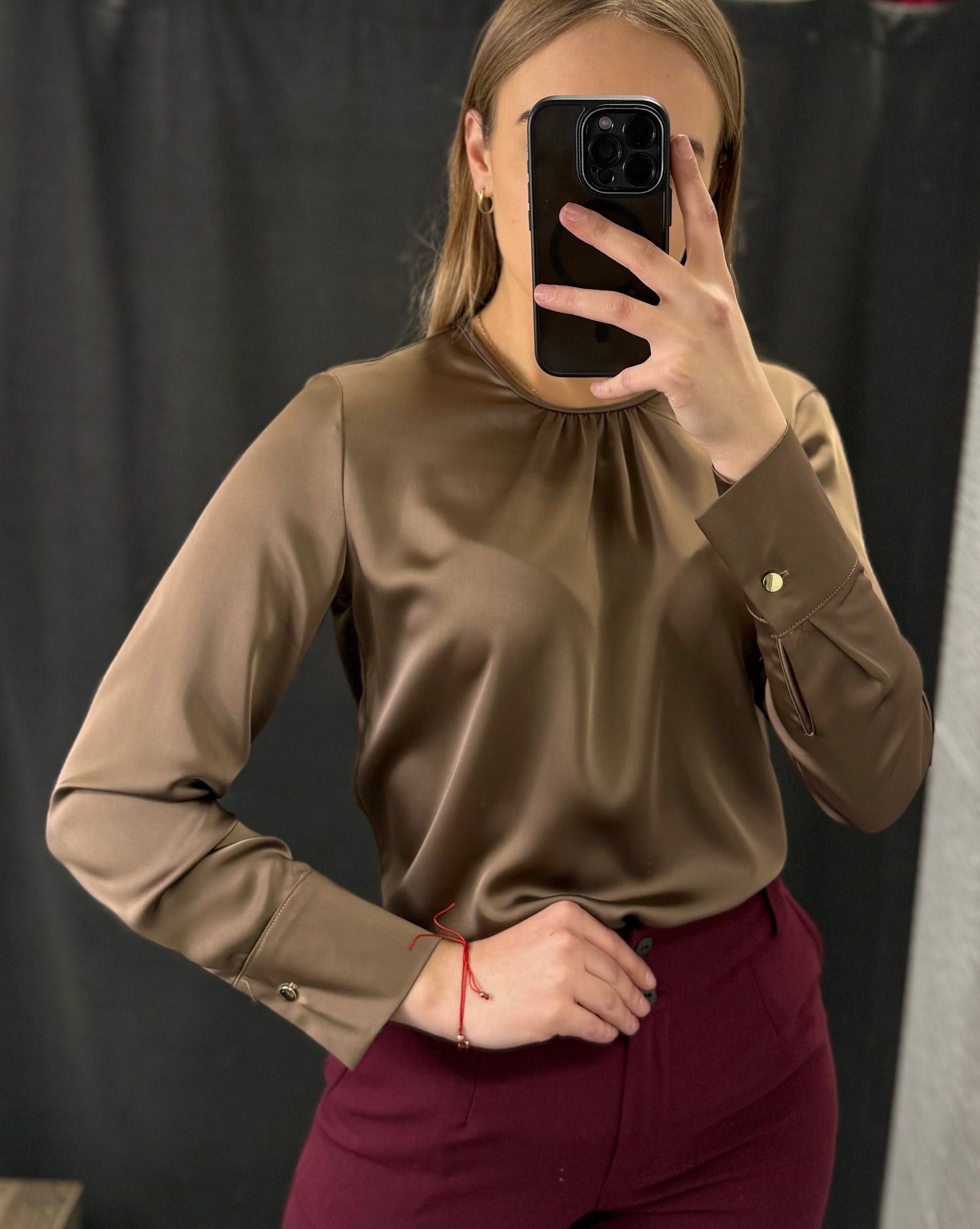 Bluzka satynowa beżowa