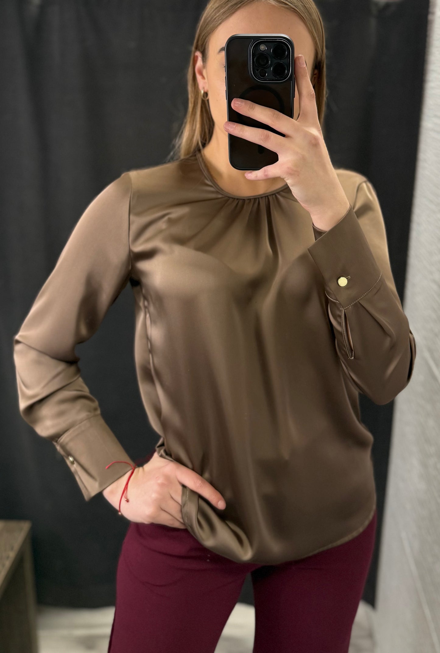 Bluzka satynowa beżowa